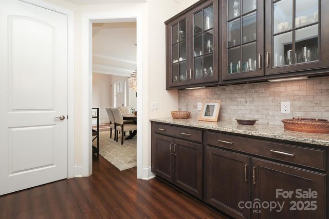 1624 Emory Oak Drive, Charlotte, NC 28270