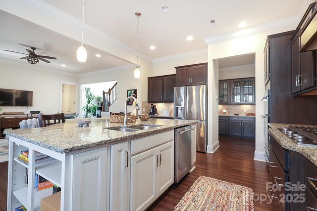 1624 Emory Oak Drive, Charlotte, NC 28270