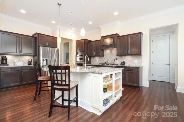 1624 Emory Oak Drive, Charlotte, NC 28270