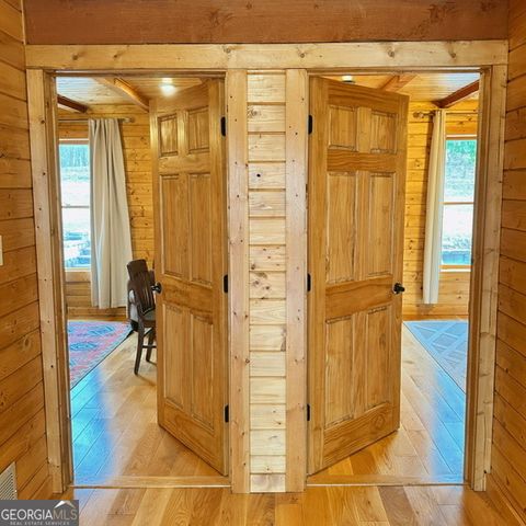 8 Hutchinson Lake Road, Senoia, GA 30276