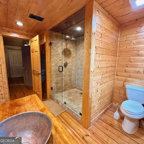 8 Hutchinson Lake Road, Senoia, GA 30276