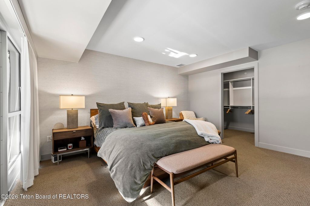 150 W SIMPSON Avenue #404, Jackson, WY 83001 photo 16