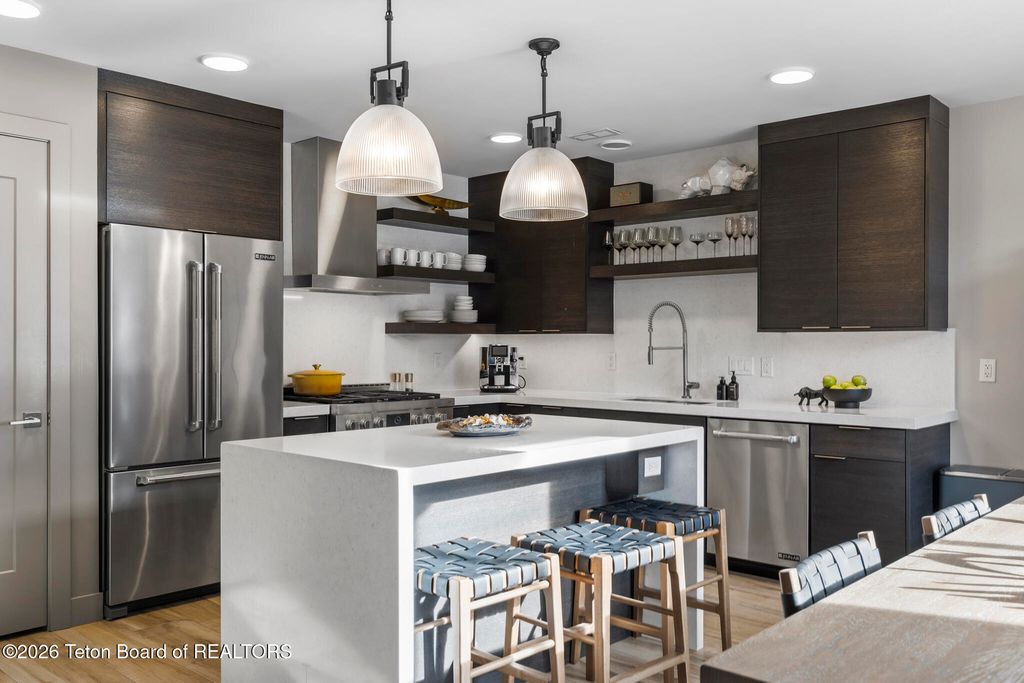 150 W SIMPSON Avenue #404, Jackson, WY 83001 photo 8