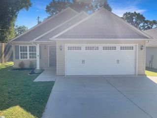 10 Maplecroft Street, Greenville, SC 29609