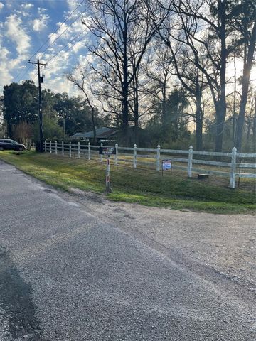 495 County Road 2268, Cleveland, TX 77327