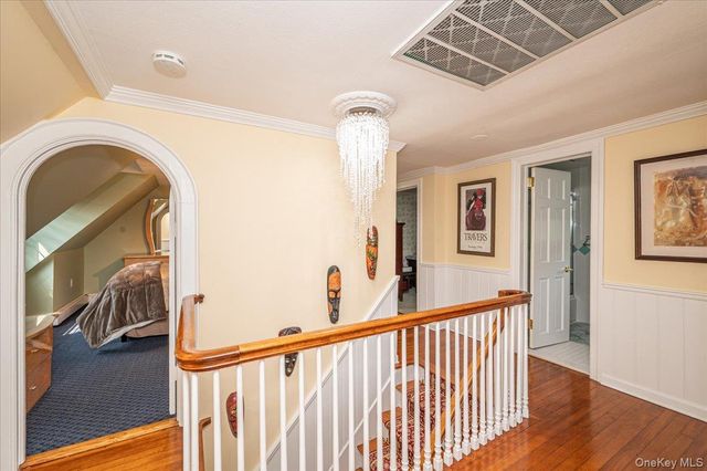 34 Albemarle Road, Westbury, NY 11590