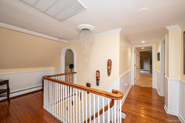 34 Albemarle Road, Westbury, NY 11590