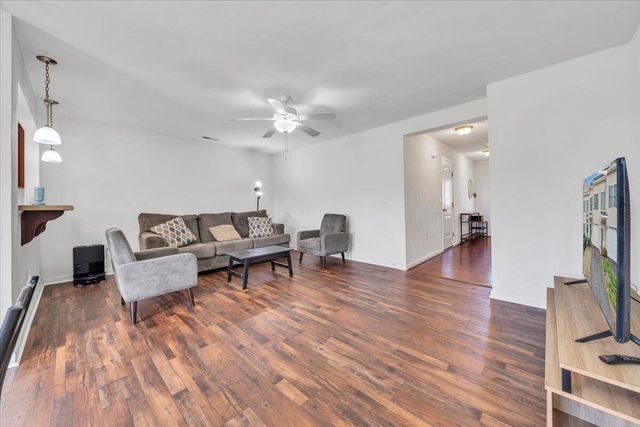 6810 Village Green DR, Roanoke, VA 24019