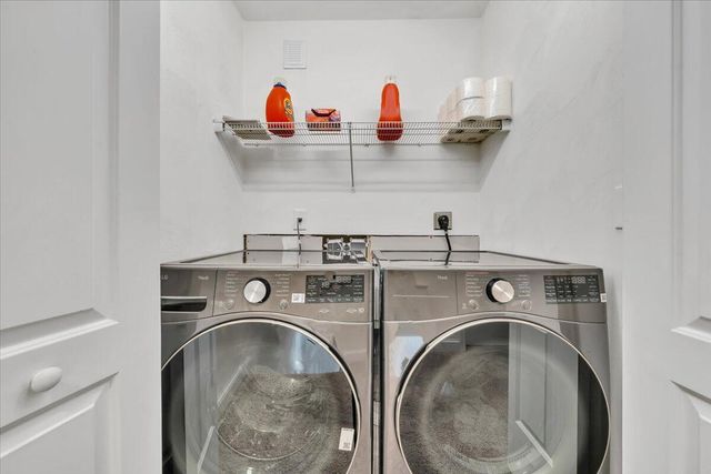 6810 Village Green DR, Roanoke, VA 24019