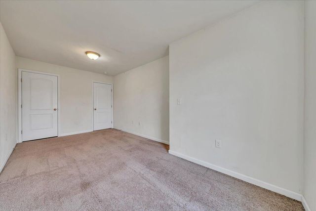 6810 Village Green DR, Roanoke, VA 24019