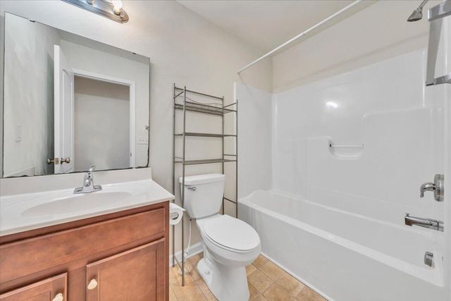 6810 Village Green DR, Roanoke, VA 24019