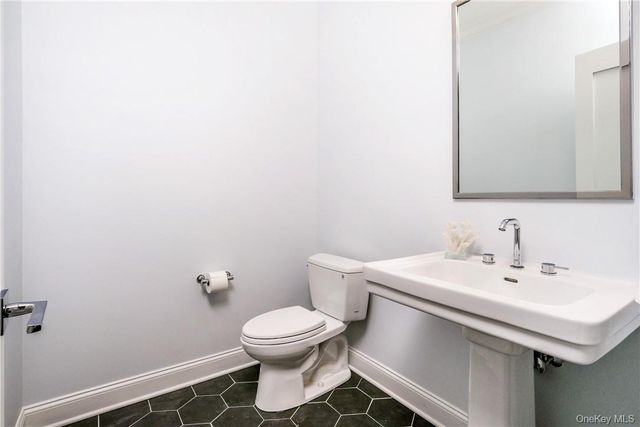 220 Central Avenue, Rye, NY 10580
