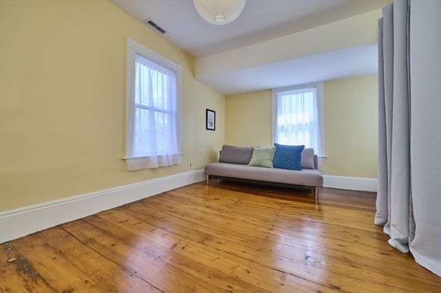 3 Foch St, Cambridge, MA 02140