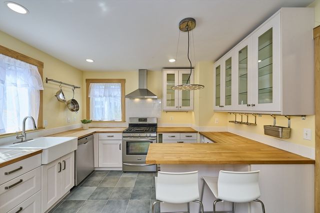 3 Foch St, Cambridge, MA 02140