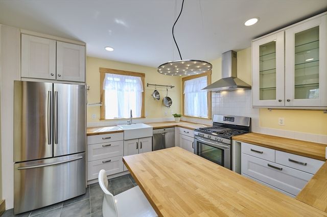 3 Foch St, Cambridge, MA 02140