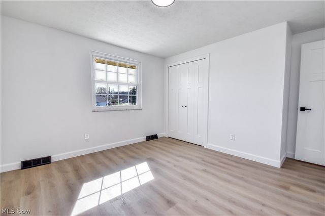 447 Saint Lawrence Boulevard, Eastlake, OH 44095