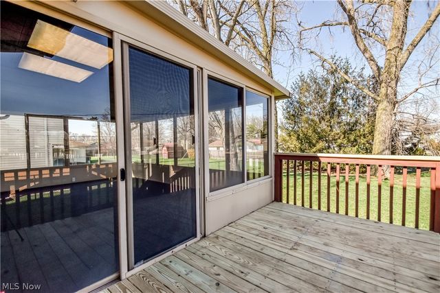 447 Saint Lawrence Boulevard, Eastlake, OH 44095
