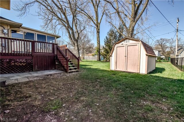 447 Saint Lawrence Boulevard, Eastlake, OH 44095
