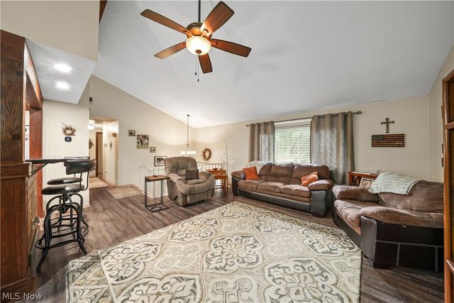 11836 Kenyon Drive, Hiram, OH 44234