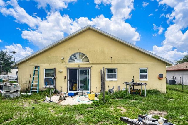 102 CARLISLE COURT, Kissimmee, FL 34758