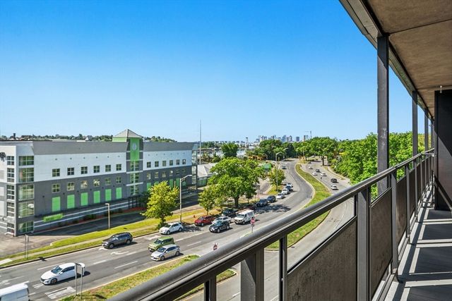 585 Revere Beach Pkwy 509, Revere, MA 02151