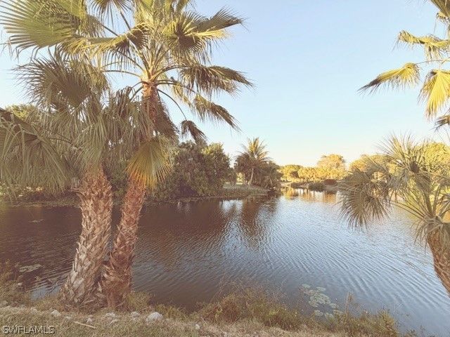 925 Palm View DR 121, Naples, FL 34110