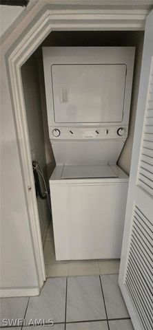 925 Palm View DR 121, Naples, FL 34110