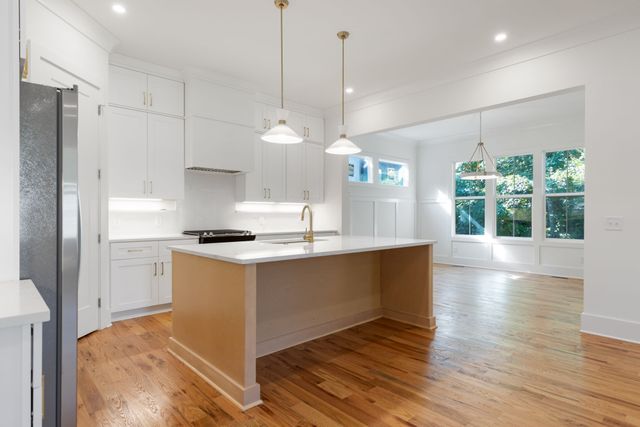 413 Achievement Dr, Nashville, TN 37209