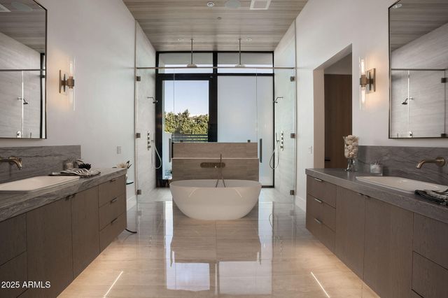 7034 E PARADISE Drive, Scottsdale, AZ 85254