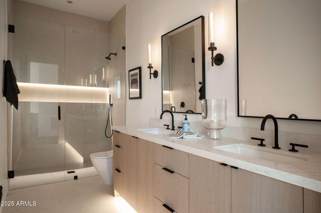 7034 E PARADISE Drive, Scottsdale, AZ 85254