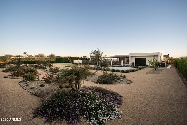 7034 E PARADISE Drive, Scottsdale, AZ 85254