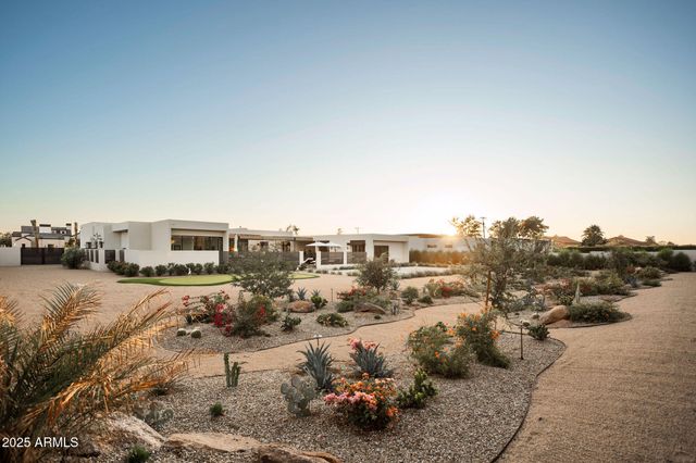 7034 E PARADISE Drive, Scottsdale, AZ 85254