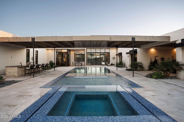 7034 E PARADISE Drive, Scottsdale, AZ 85254