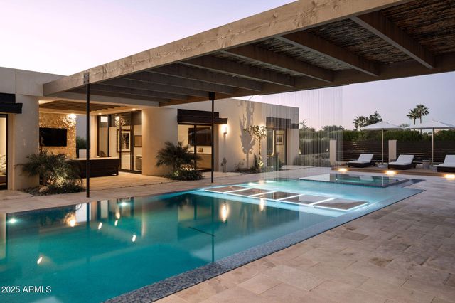 7034 E PARADISE Drive, Scottsdale, AZ 85254