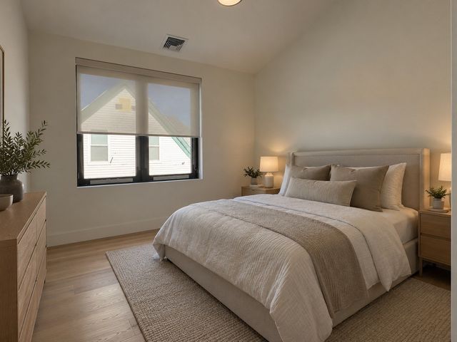 7 Tip Top St 4, Boston, MA 02135