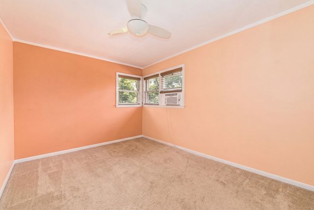 19 N Seminary Avenue, Park Ridge, IL 60068