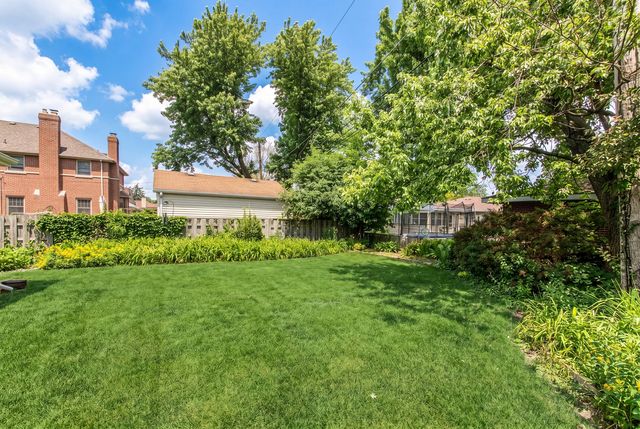 19 N Seminary Avenue, Park Ridge, IL 60068