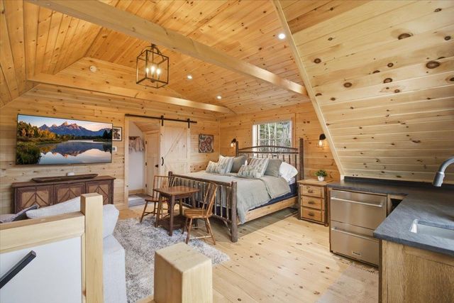 177 Old Tavern Road, Weston, VT 05161