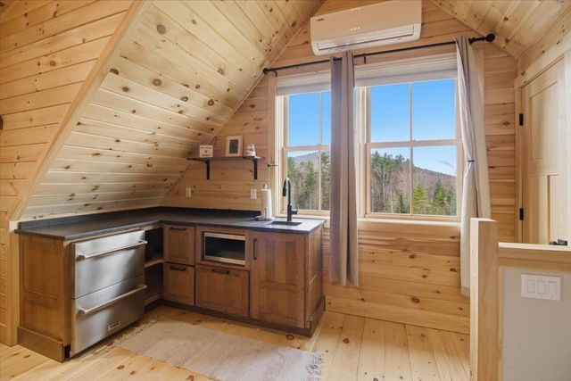 177 Old Tavern Road, Weston, VT 05161