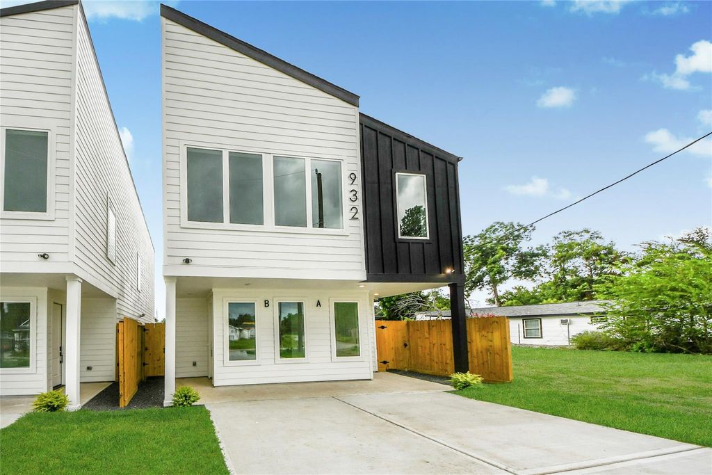 932 South Lane Unit A-B Houston, Houston, TX 77088
