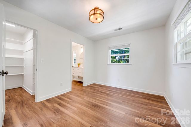 69 Milburn Lane, Hendersonville, NC 28792