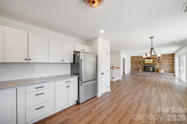 69 Milburn Lane, Hendersonville, NC 28792