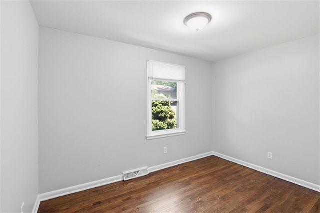 8506 Maple Avenue, Kansas City, MO 64138