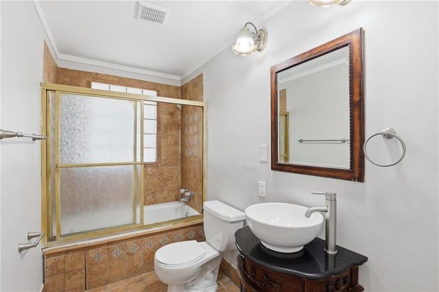 8506 Maple Avenue, Kansas City, MO 64138