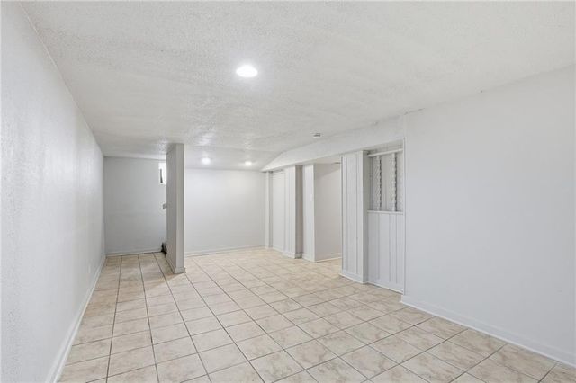 8506 Maple Avenue, Kansas City, MO 64138