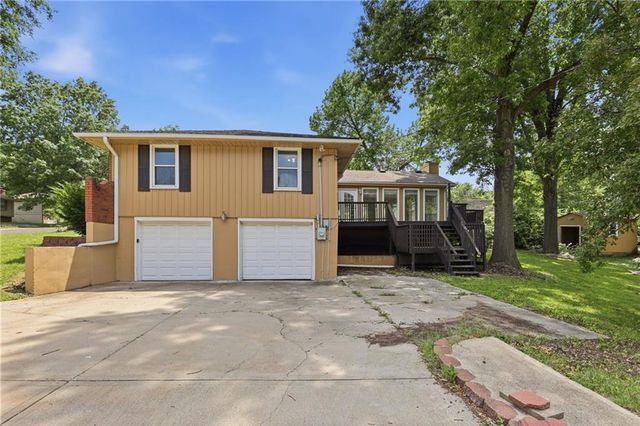 8506 Maple Avenue, Kansas City, MO 64138