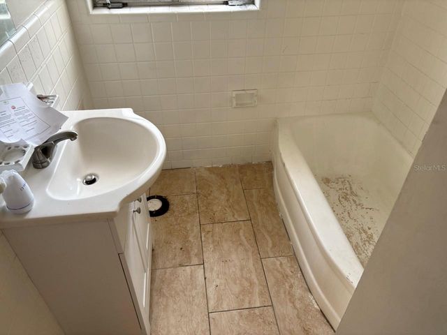 2918 49TH STREET N, St Petersburg, FL 33710