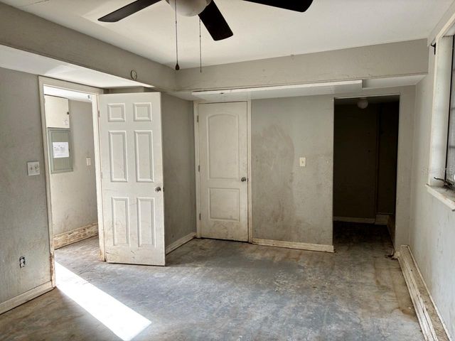 2918 49TH STREET N, St Petersburg, FL 33710