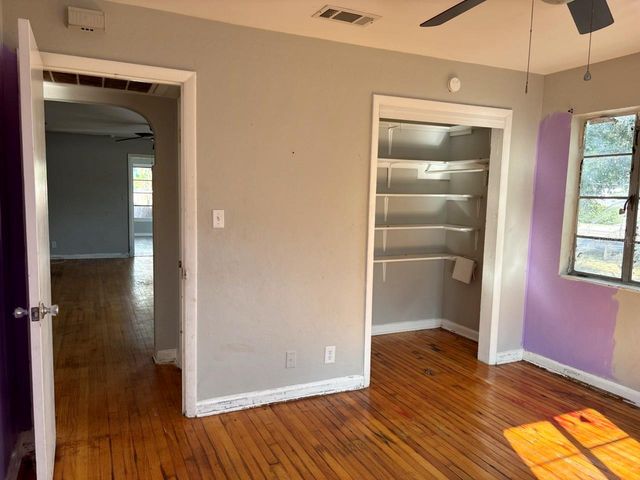 2918 49TH STREET N, St Petersburg, FL 33710