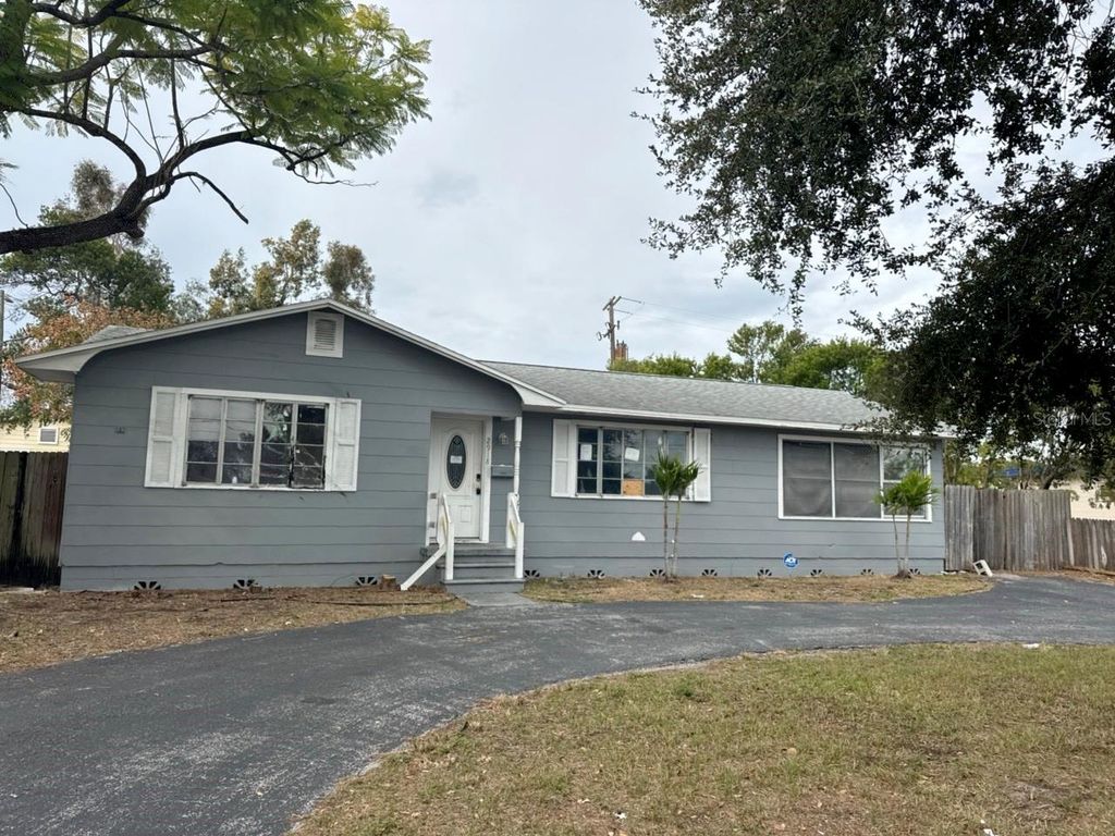 2918 49TH STREET N, St Petersburg, FL 33710